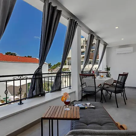 Piano 마카르스카