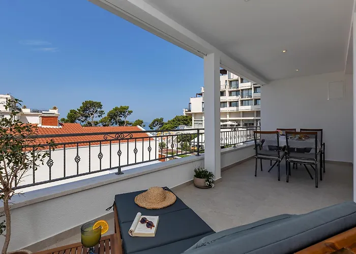 Piano * מאקרסקה