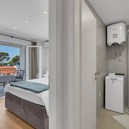 Piano Apartment Makarska